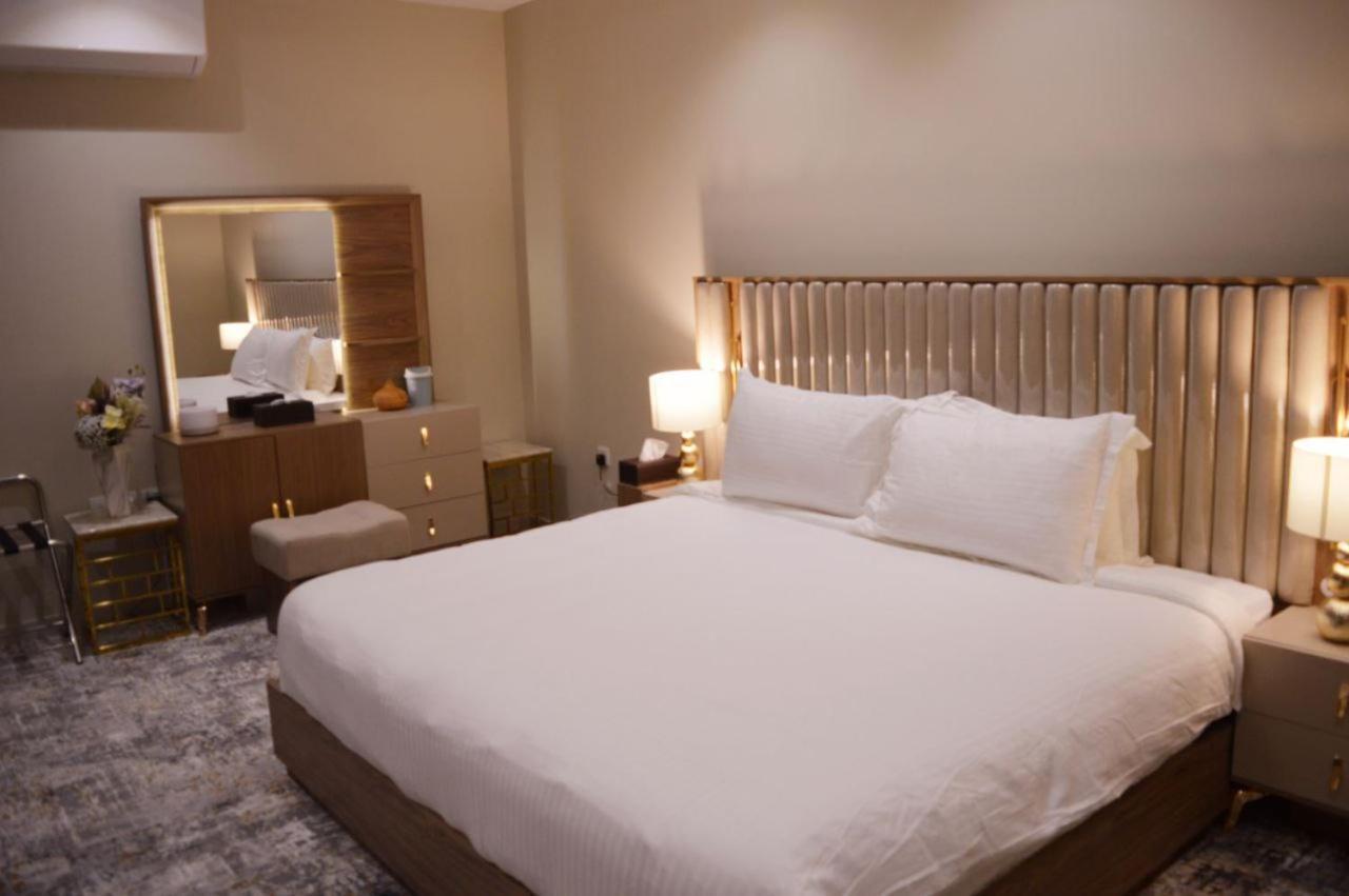 الشقق الفاخرة Modern Apartments Of 3 Bedrooms 5 Minutes To Haram Medina Exterior photo
